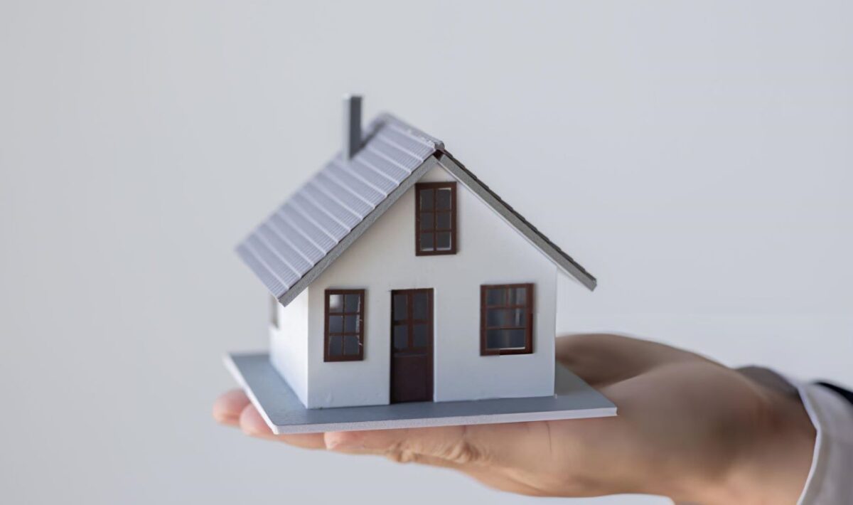 how to build your financial empire with smart real estate investment