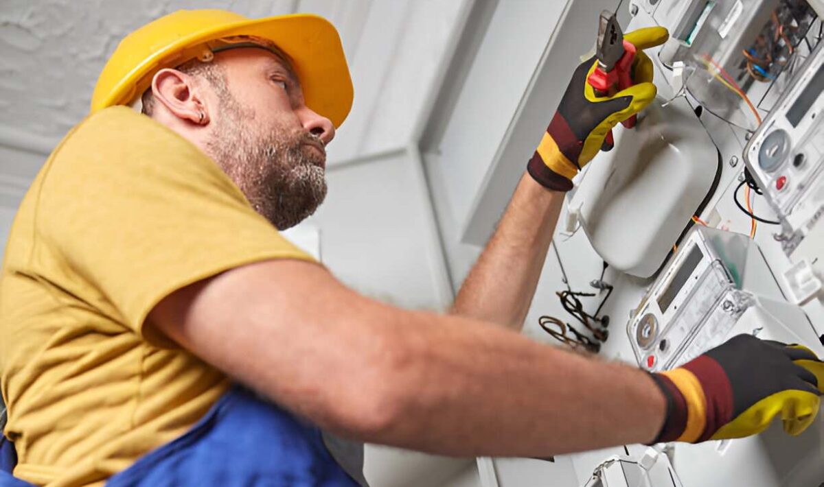 electricians and their revolutionizing role